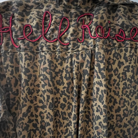 Hand embroidered funky leopard western button up - Picture 3 of 7